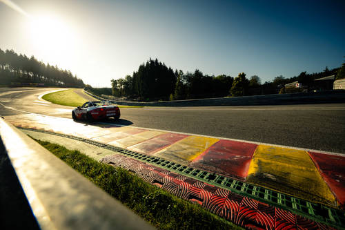 Martin Huisman pakt twee zeges op Francorchamps in de Mazda MX-5 Cup